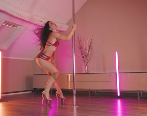 Twist on heels, pole exotic choreo Twist on heels, pole exotic, pole dance